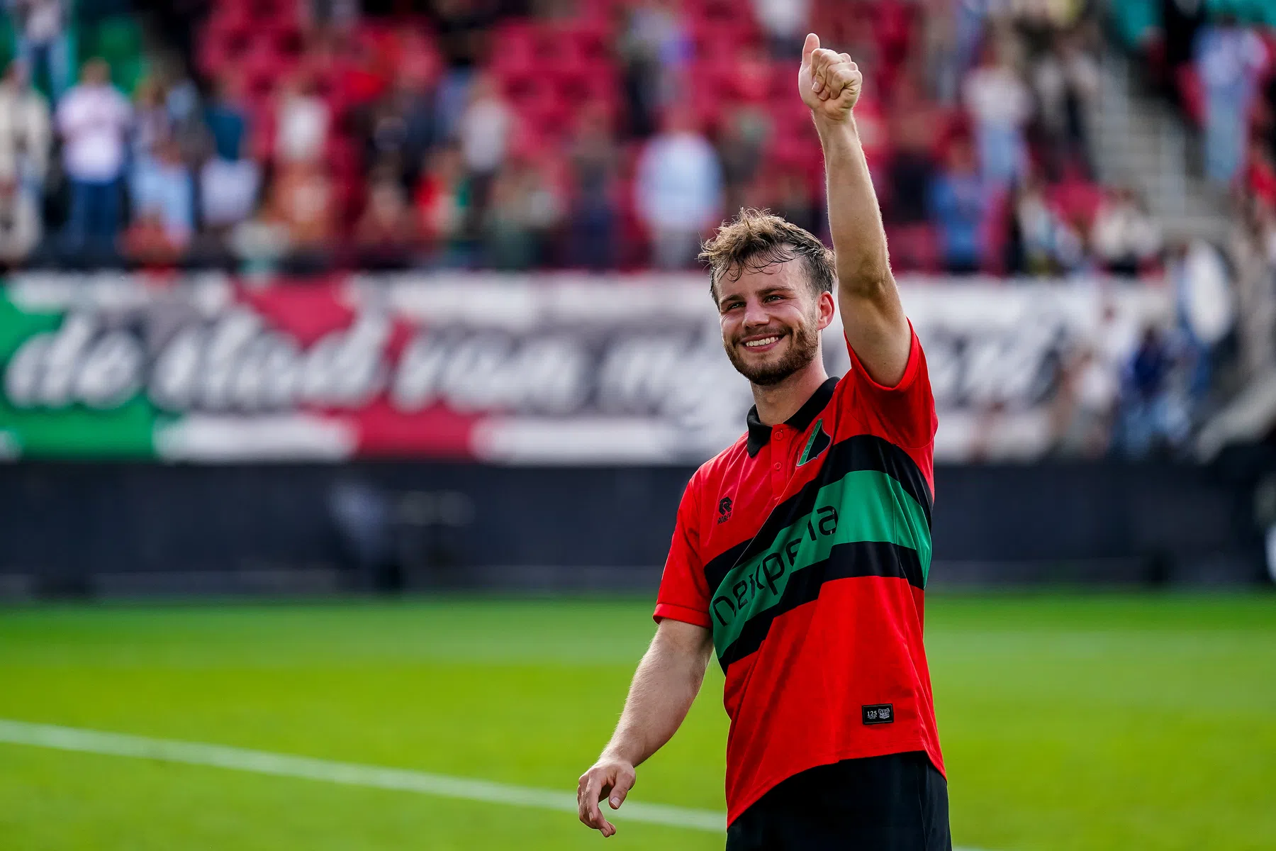 Jubileumshirts NEC zorgen voor recordverkoopcijfers