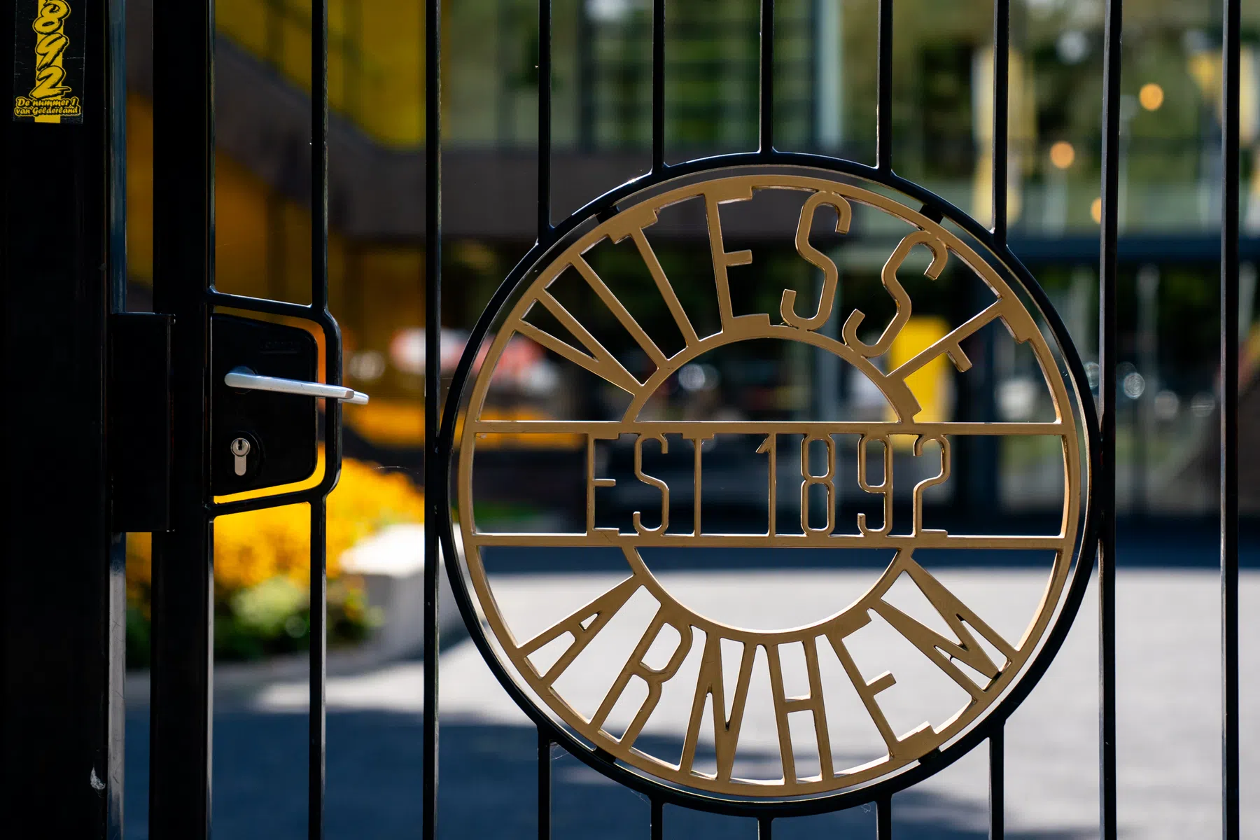 Terwijl Vitesse in beroep gaat, is de exodus al op gang gekomen