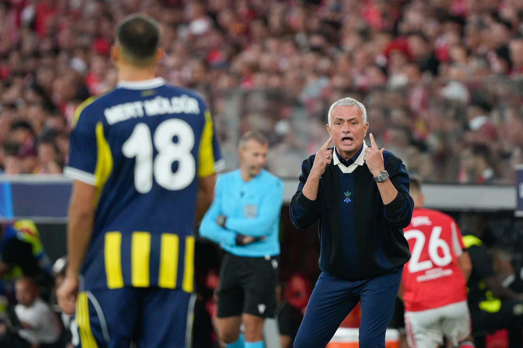 Mourinho zoekt niet naar excuses: 'Het beste team heeft gewonnen'