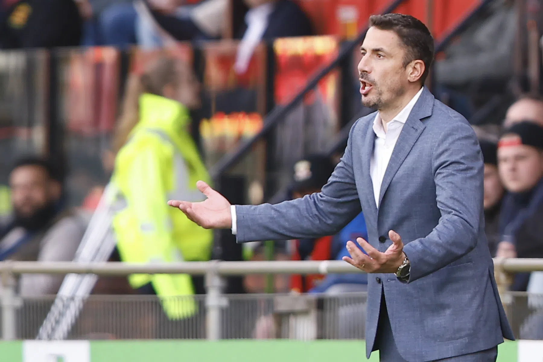 Levski-trainer onder de indruk van AZ: 'Champions League-materiaal'