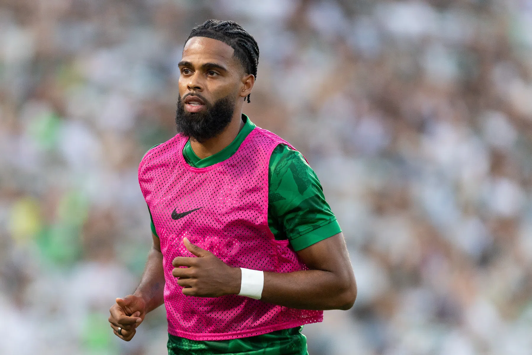 St. Juste ontbreekt bij Sporting en lijkt op weg naar Duitsland