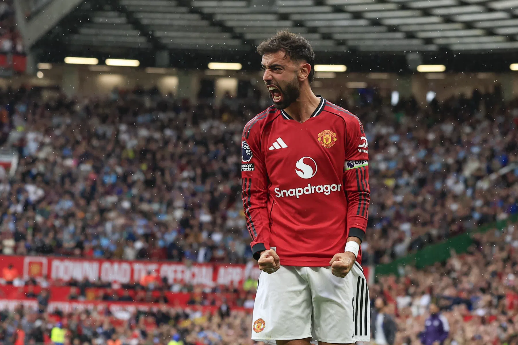 Man Utd revancheert zich op de valreep voor historische afgang