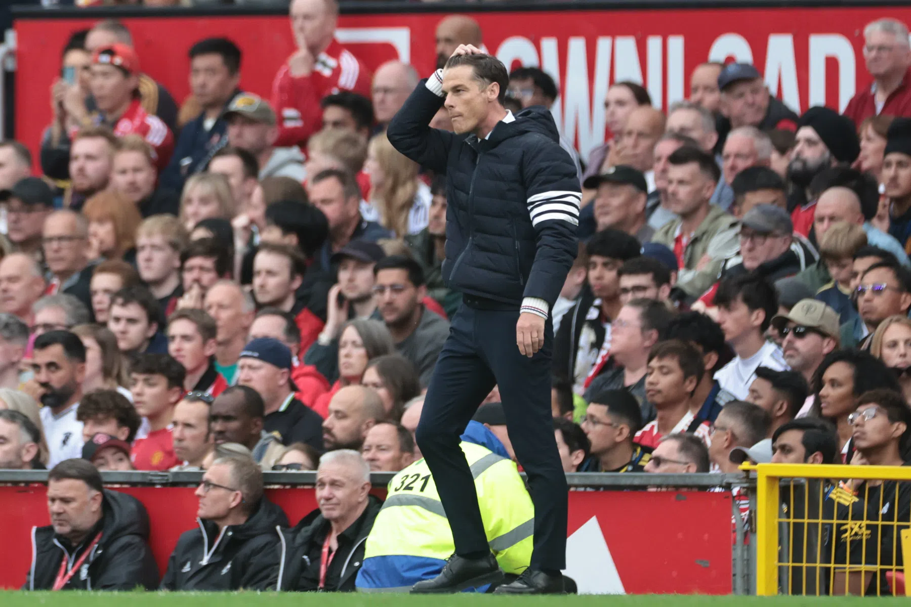 Scott Parker is woest op de VAR