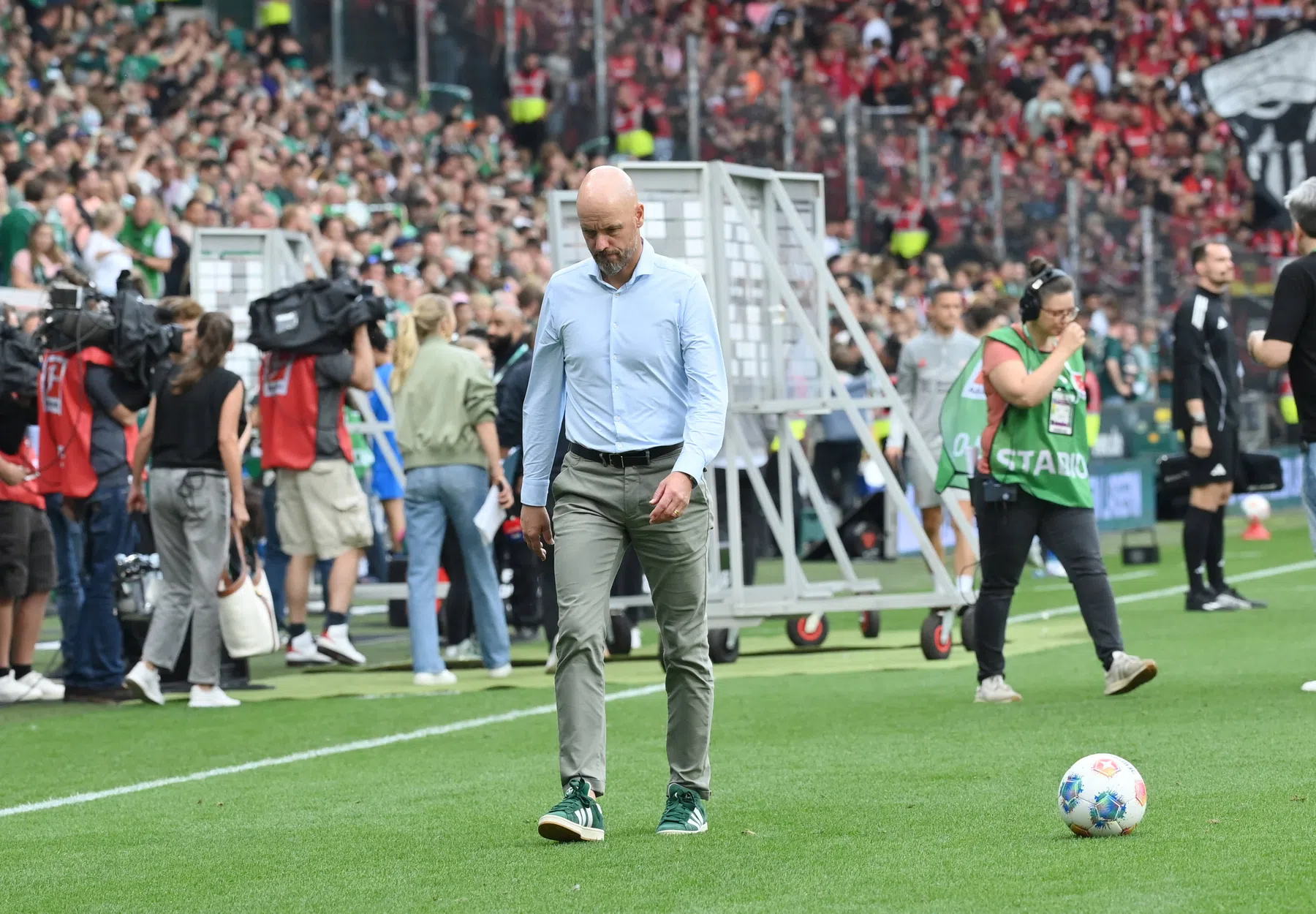 Harde woorden van Erik ten Hag over Bayer Leverkusen
