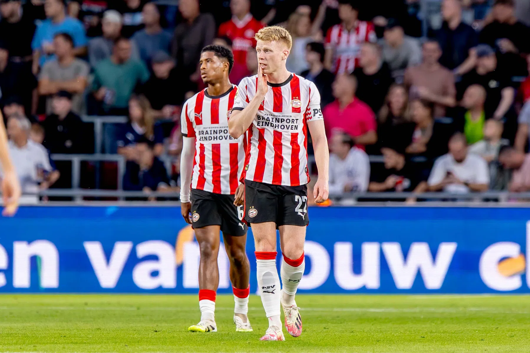 PSV lijdt historische nederlaag