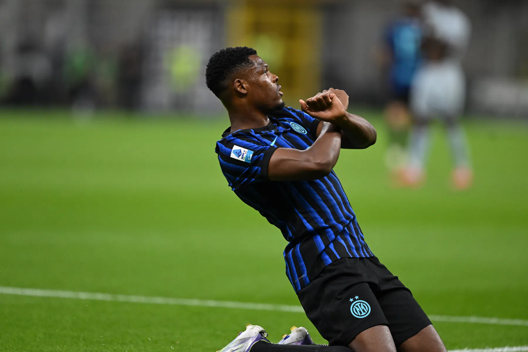 Dumfries van held naar schlemiel bij pijnlijk verlies Internazionale