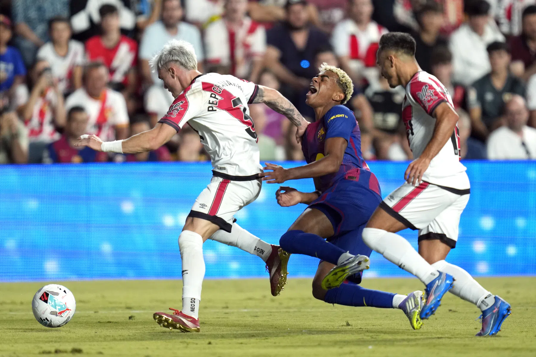Barcelona loopt eerste averij op in Madrid