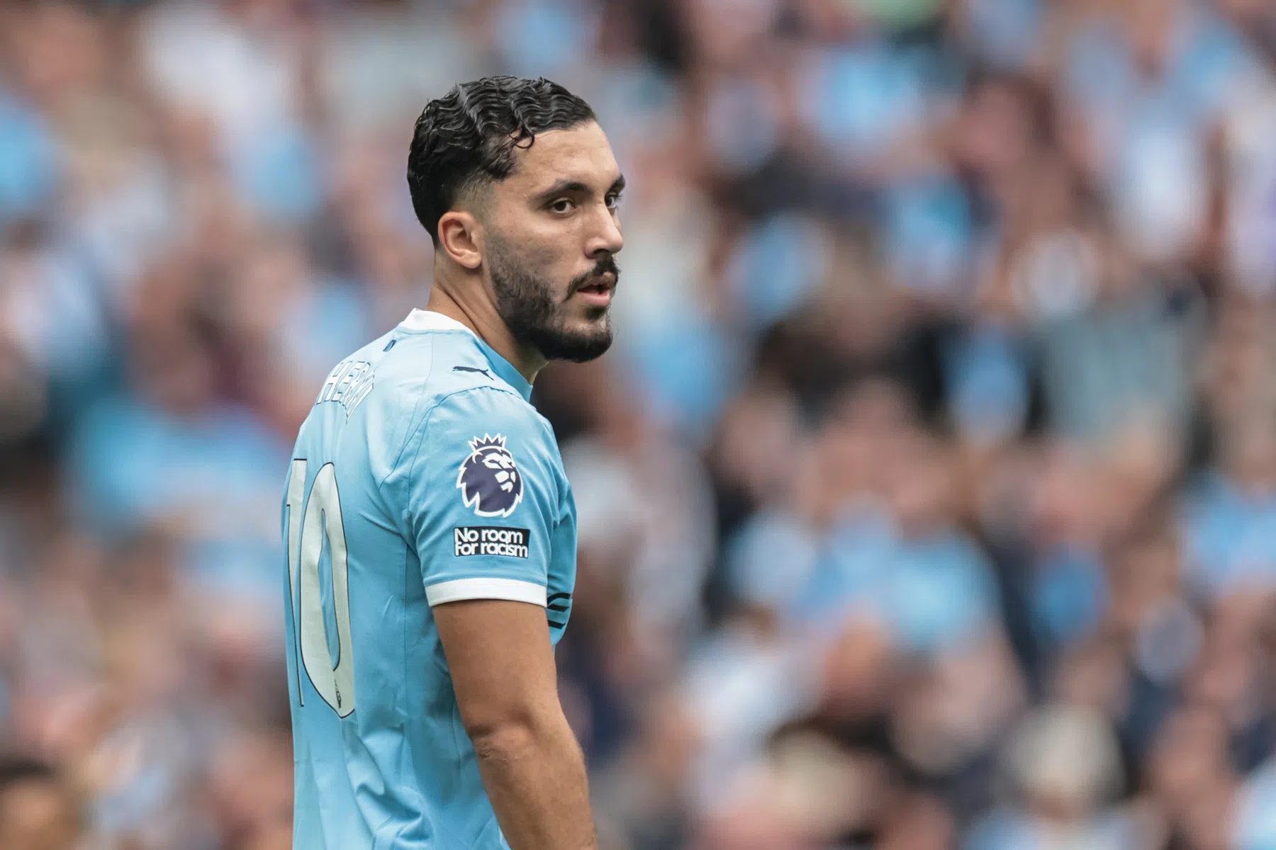 Tweede klap van de dag voor Man City: Cherki weken aan de kant