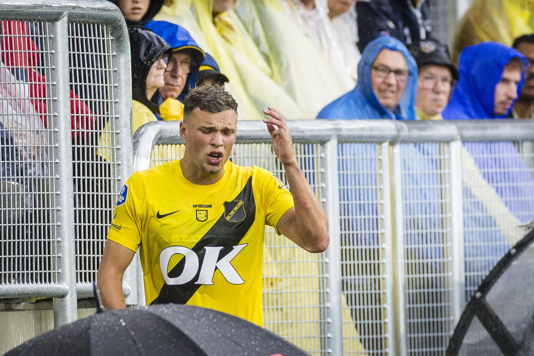 NAC gaat niet akkoord met schikkingsvoorstel Van Hooijdonk