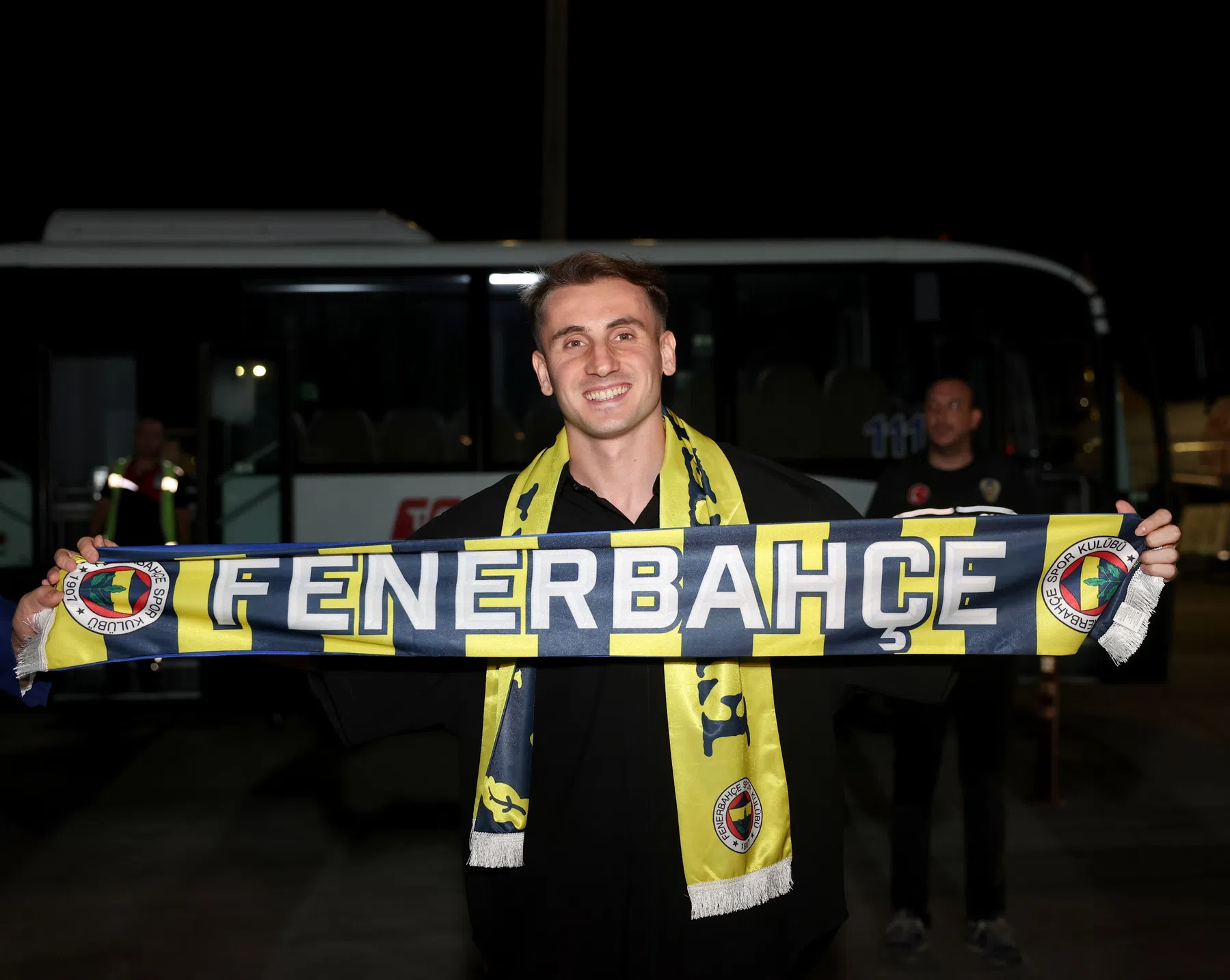 'Fenerbahçe maakt fans wild met komst van trio topaankopen'