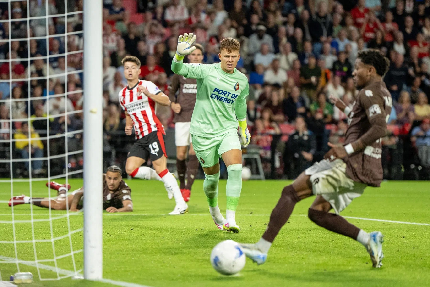 Stuntploeg Telstar hofleverancier van Elftal van de Week