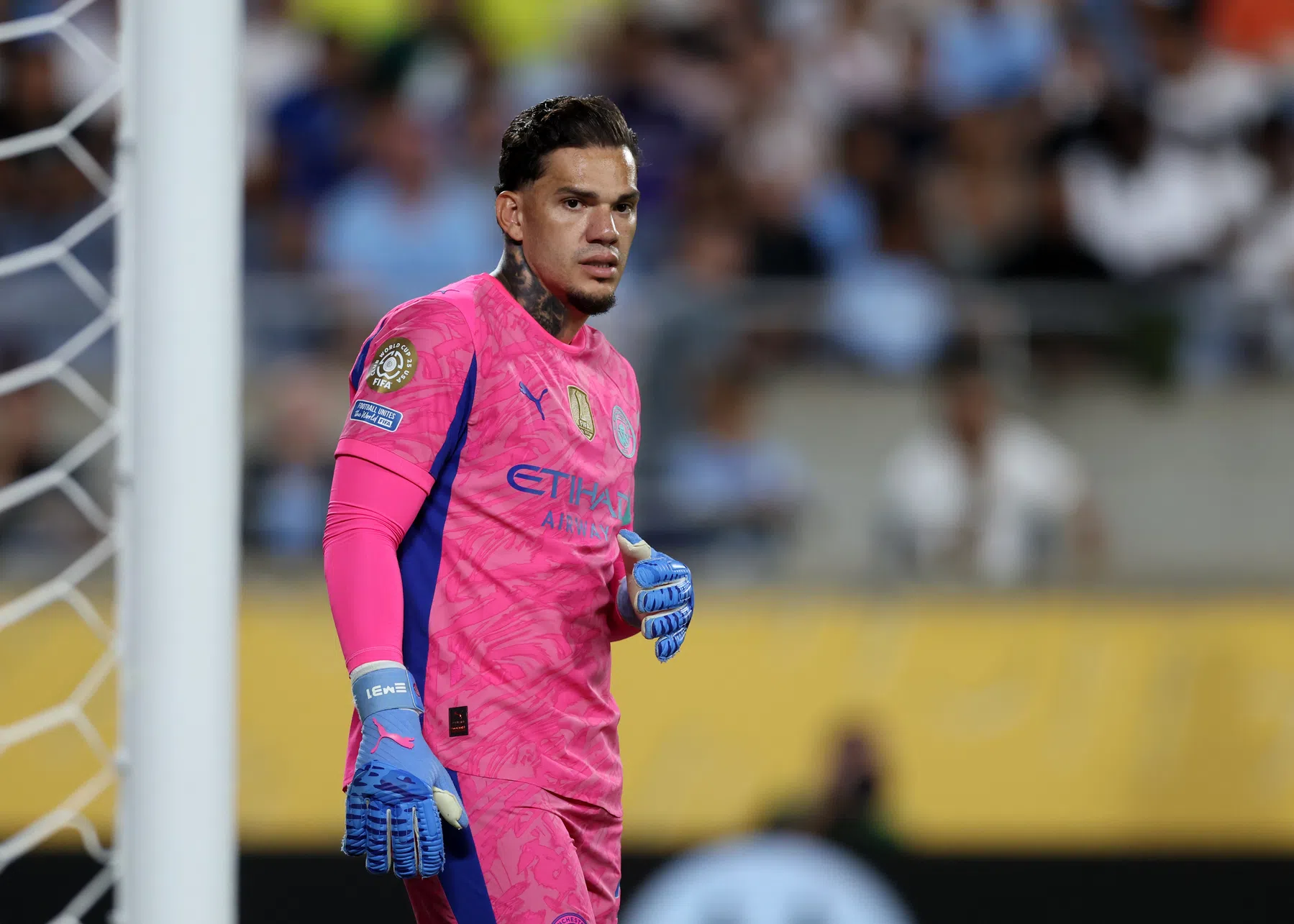 Kooplustig Fenerbahce haalt met Ederson ook nog een topkeeper binnen