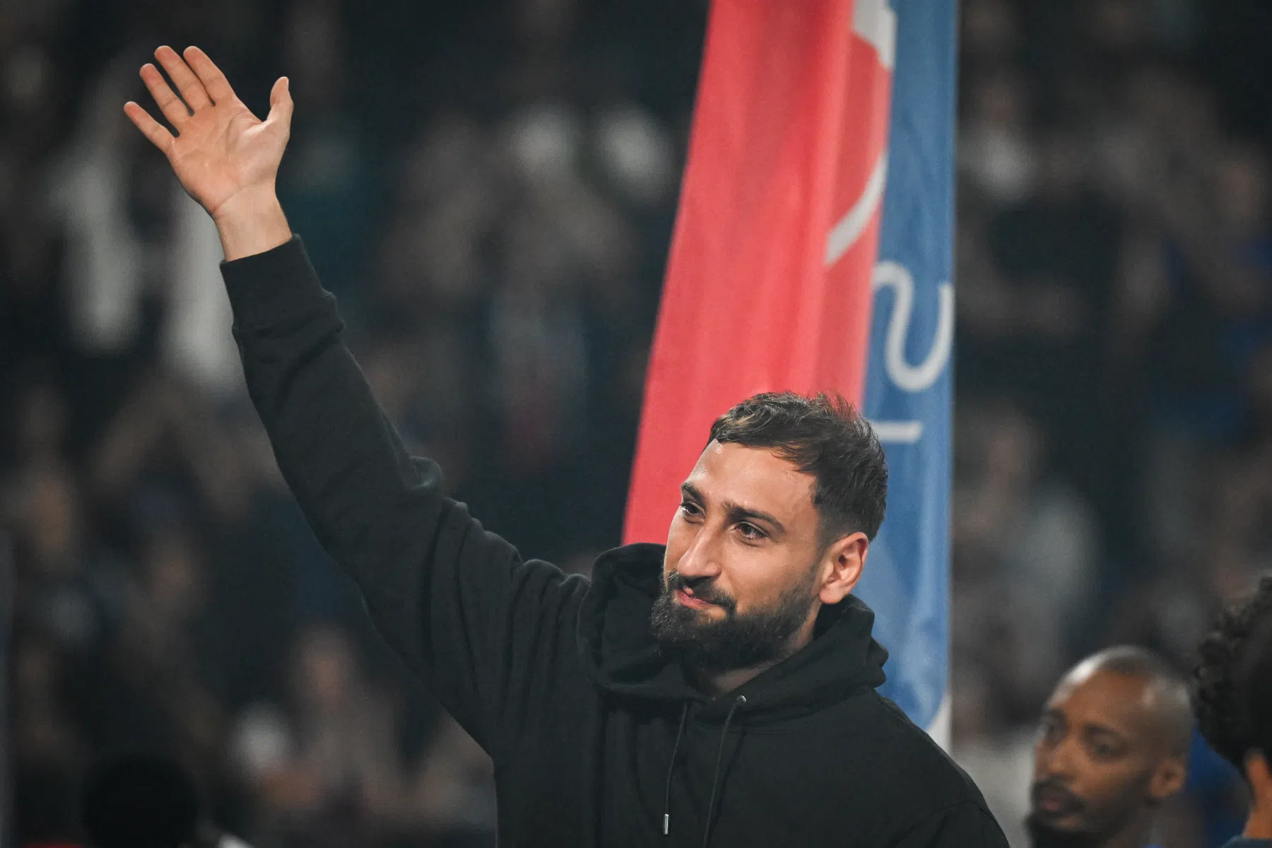 Transfer van 'trotse' Donnarumma roept vragen op: 'Niemand is Ederson'