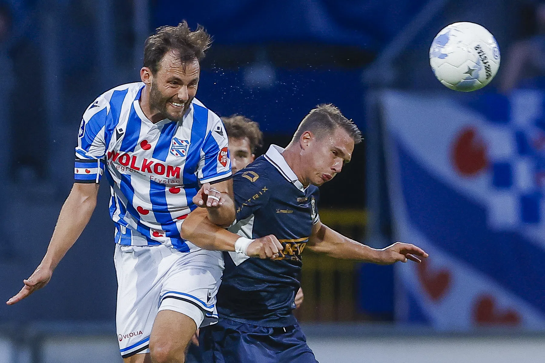 Vleugelaanvaller gewenst in drukke window SC Heerenveen
