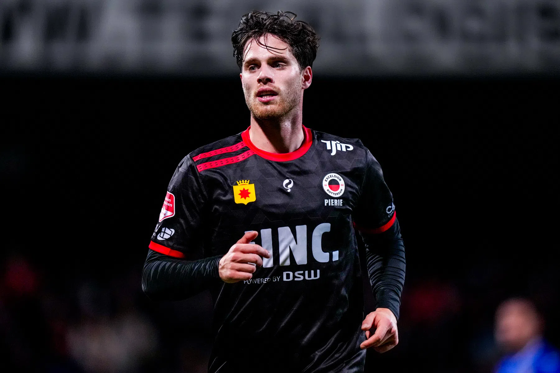 Pierie en Excelsior uit elkaar: speler blijft wél verbonden aan de club