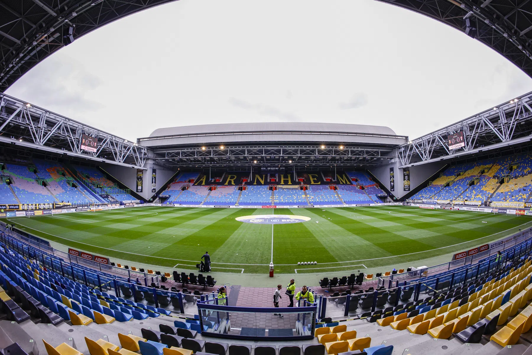GelreDome: 'Felicitaties aan Vitesse, geen gesprek huurvoorwaarden'