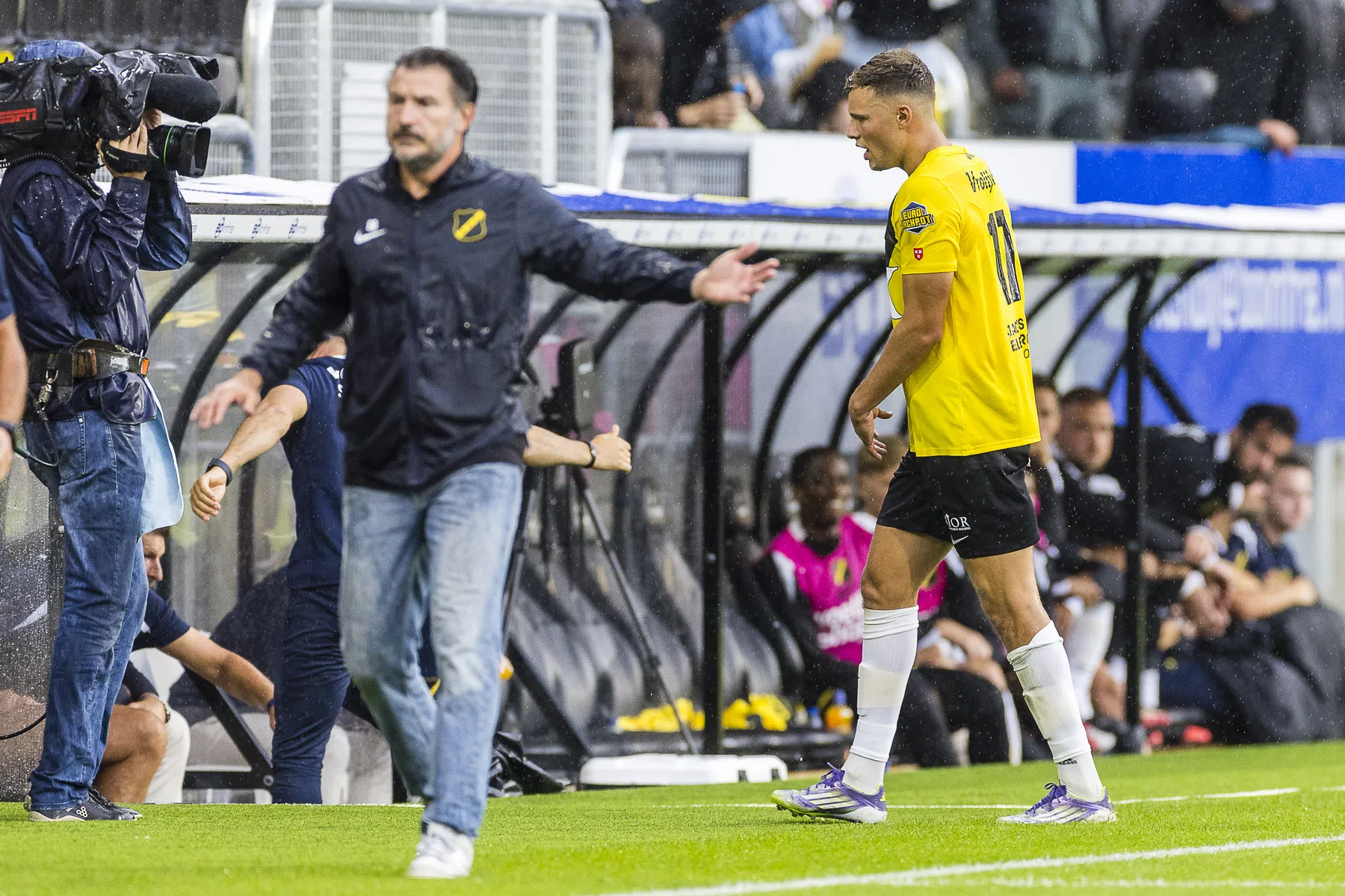 Sydney van Hooijdonk is niet langer voor drie duels geschorst