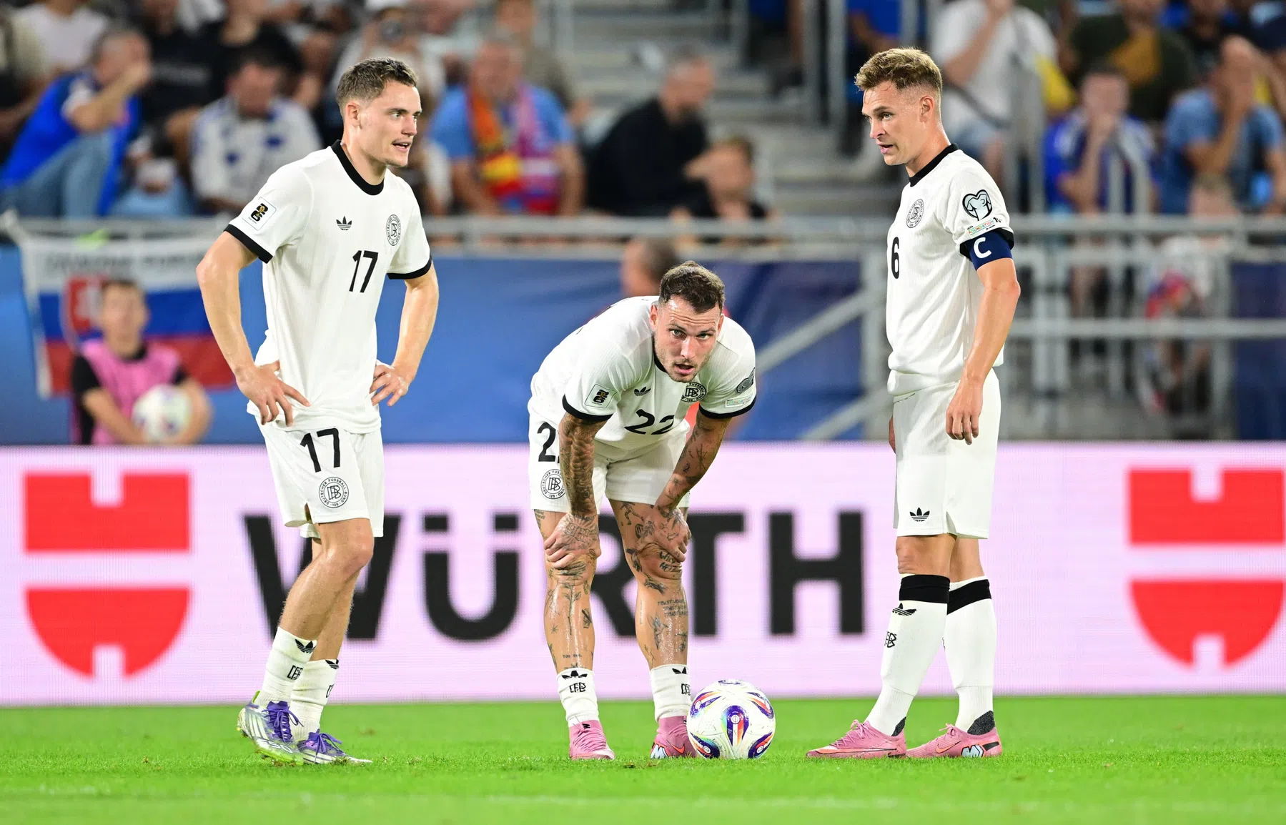 Duitse media slaan alarm: 'Zo mag je al blij zijn als je het WK haalt'