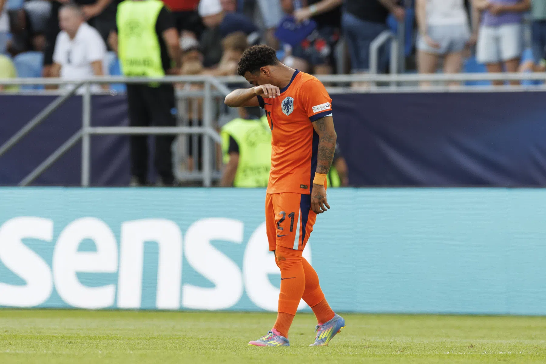 Van Brederode maakt een transfer van AZ naar het Belgische KV Mechelen