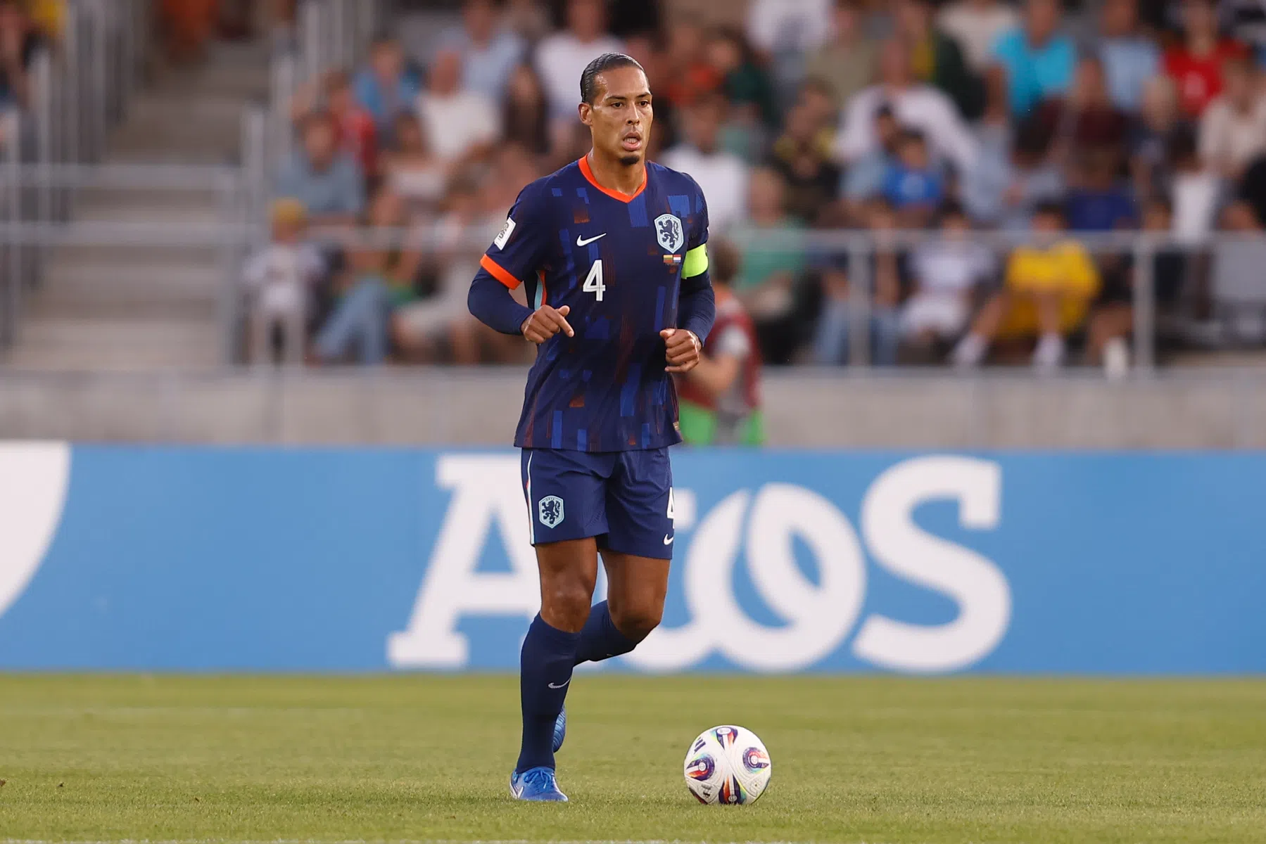 Virgil van Dijk opgelucht na escape tegen Litouwen