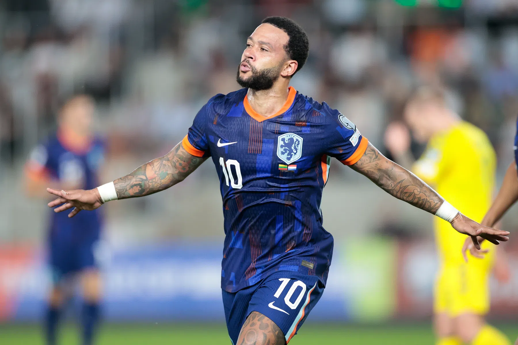 Memphis laat Perisic achter zich en staat op eenzame hoogte bij Oranje