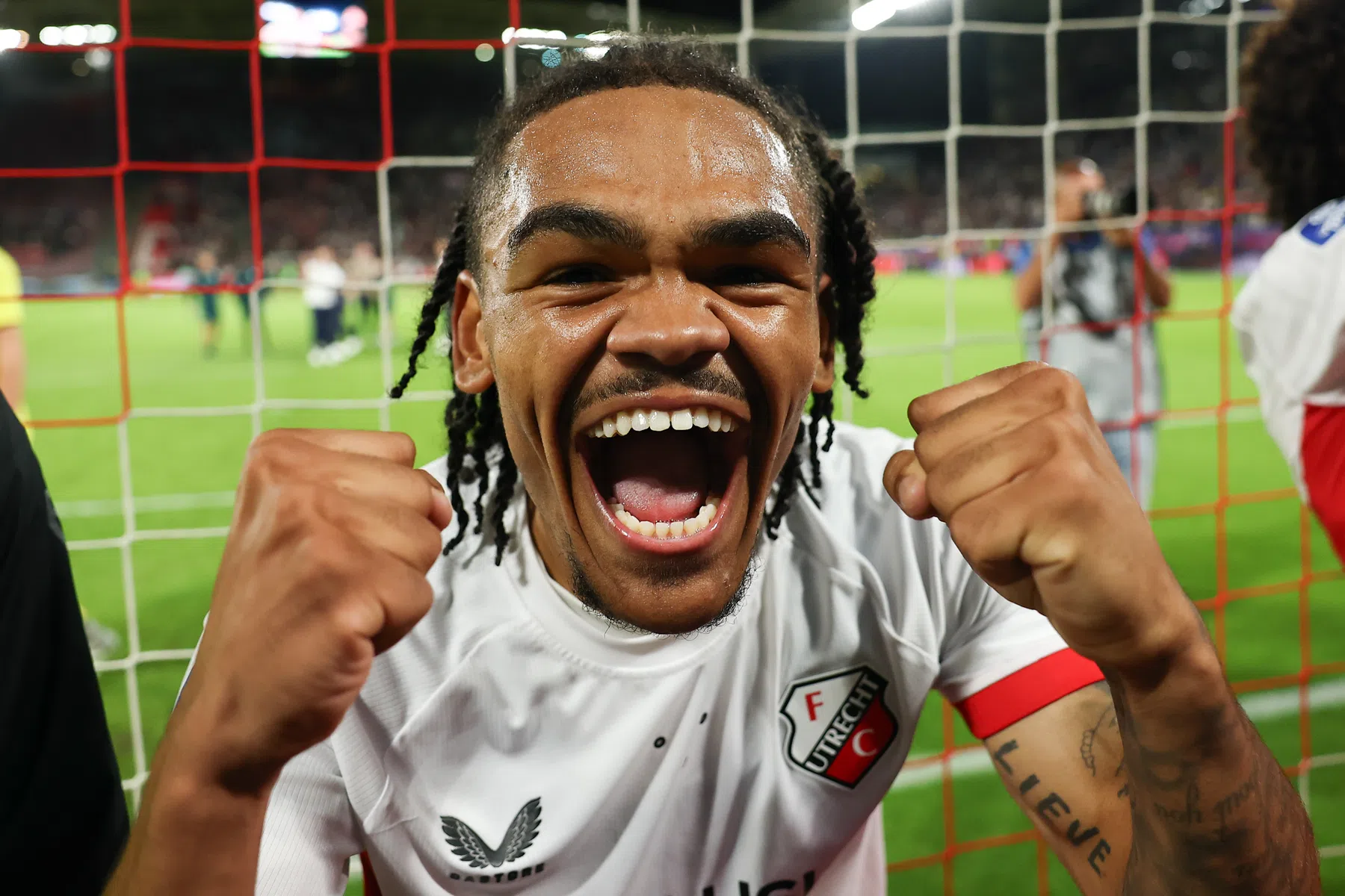 Alonzo Engwanda kijkt ernaar uit om zich te meten met Nottingham Forest-spelers