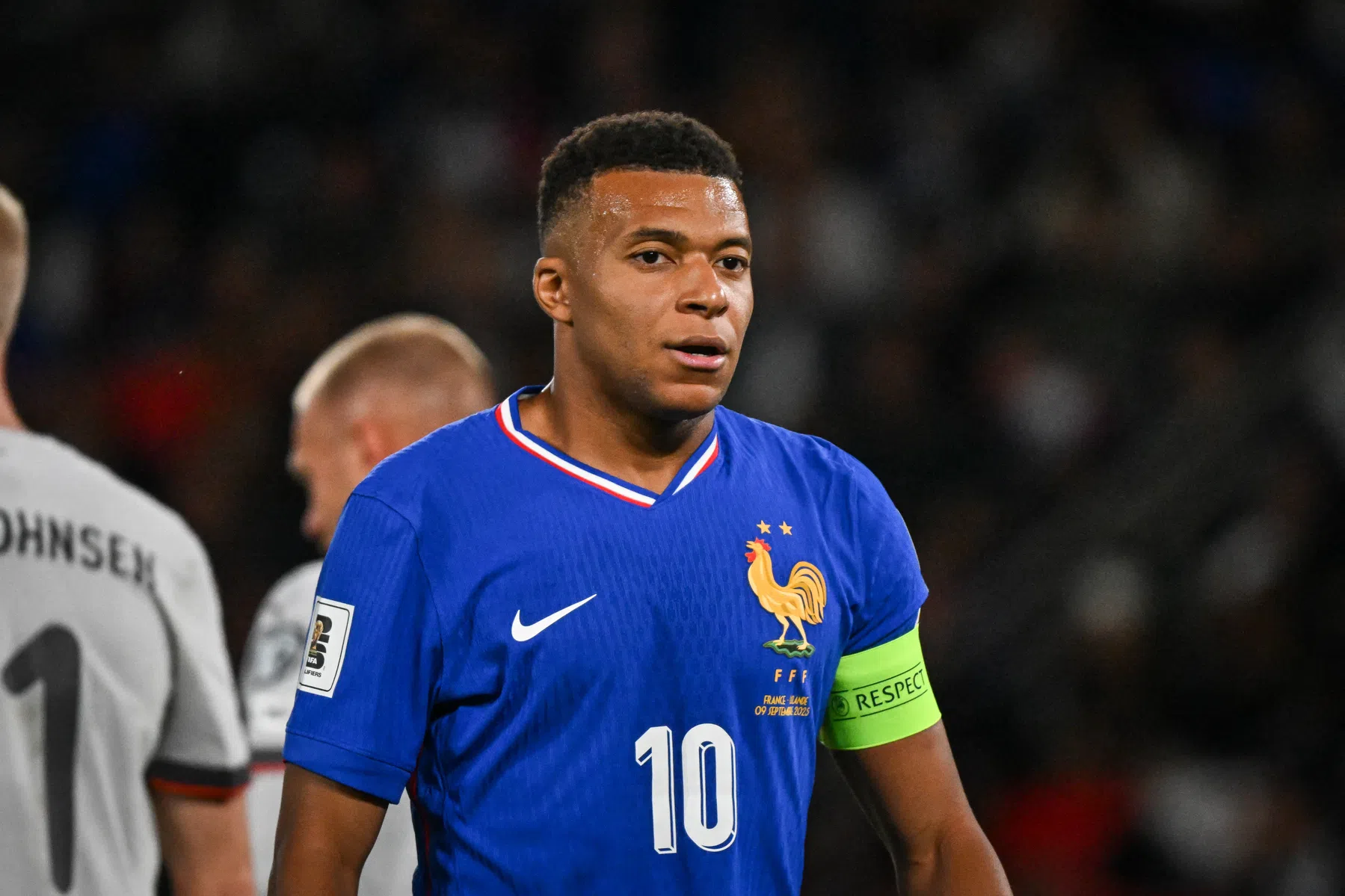 Frankrijk komt met schrik vrij tegen IJsland