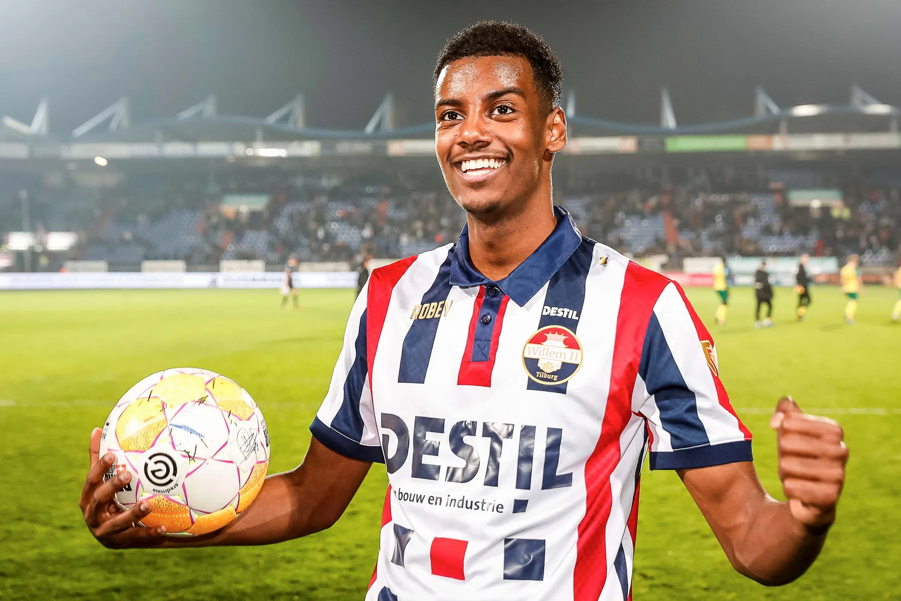 Alexander Isak als verlegen koningskind van Willem II