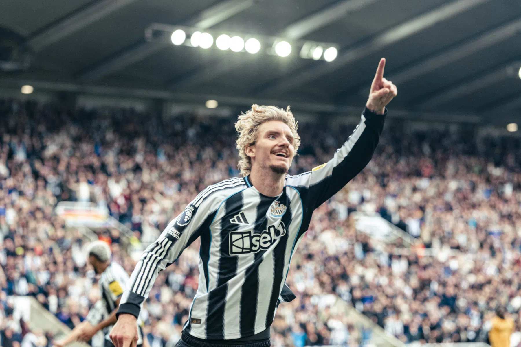 Howe prijst 'bijzondere' Woltemade richting CL-start tegen Barça