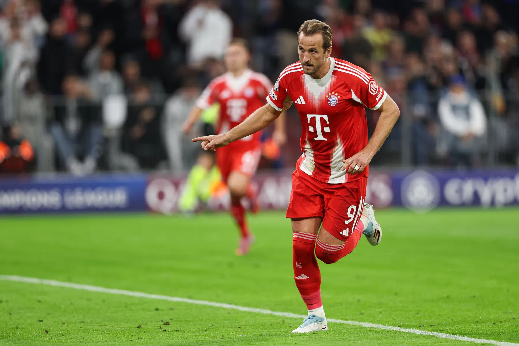 Kane nu al in de dubbele cijfers: Chelsea maatje te klein voor Bayern