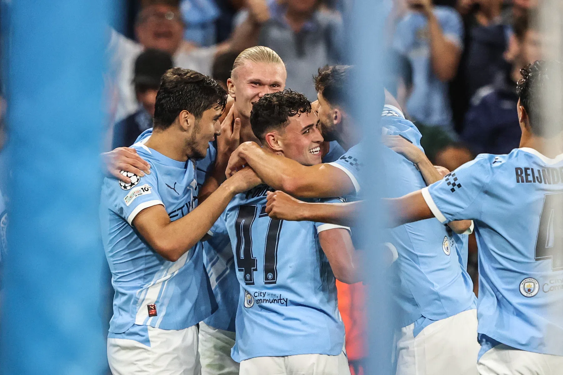 City eenvoudig langs tien man Napoli, ruime zeges Frankfurt en Sporting