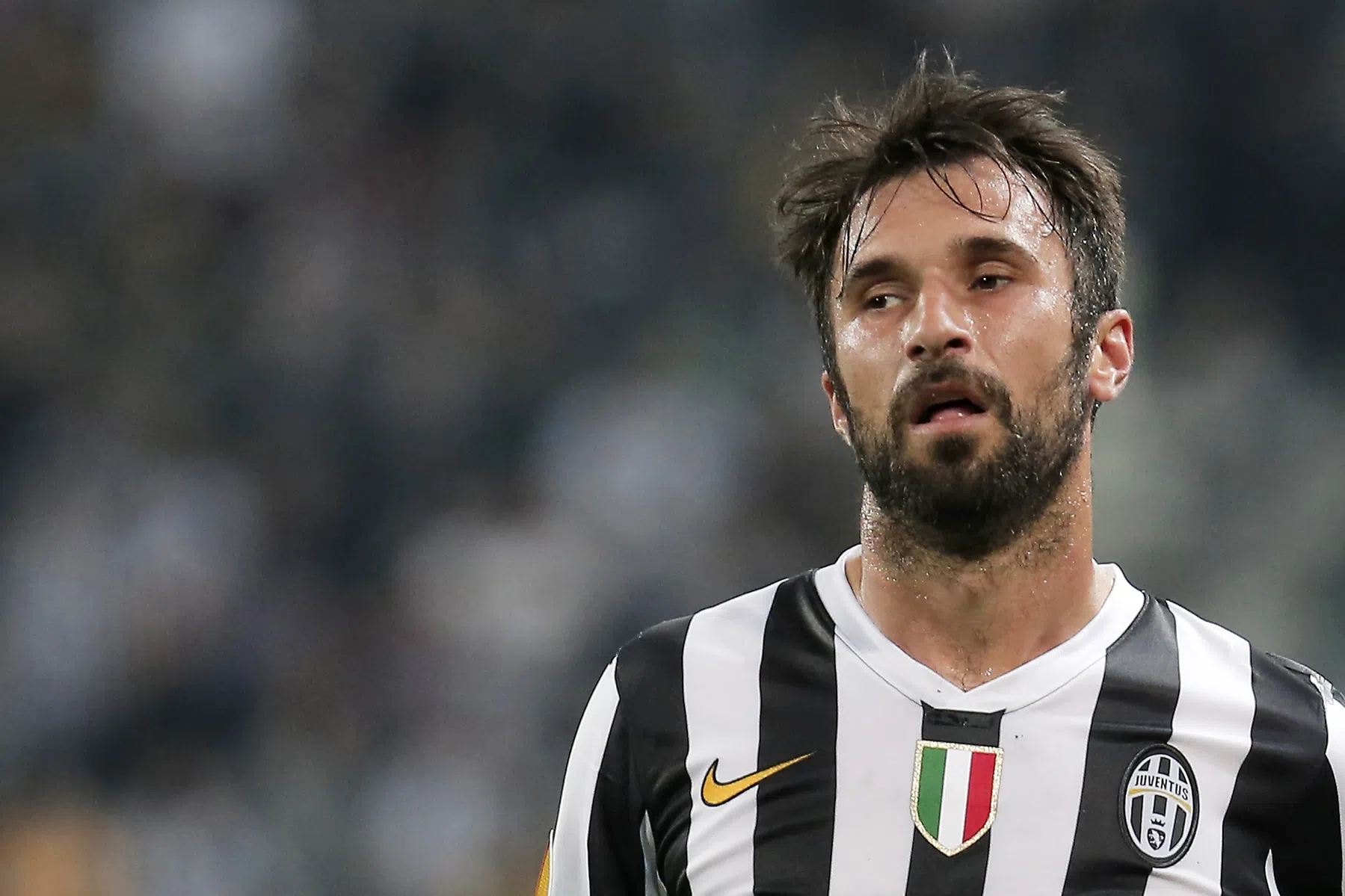 Montenegro haalt voormalig Juventus-spits Vucinic binnen als bondscoach