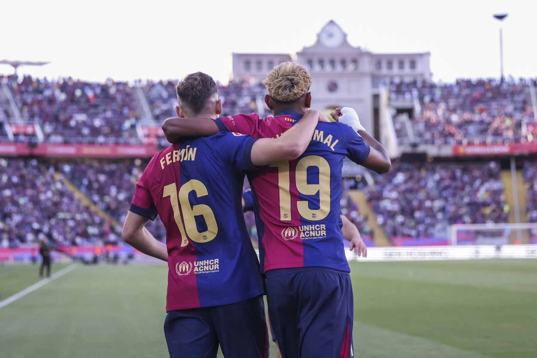 'Barça legt grasmat en lijkt Camp Nou te kunnen vergeten voor CL'