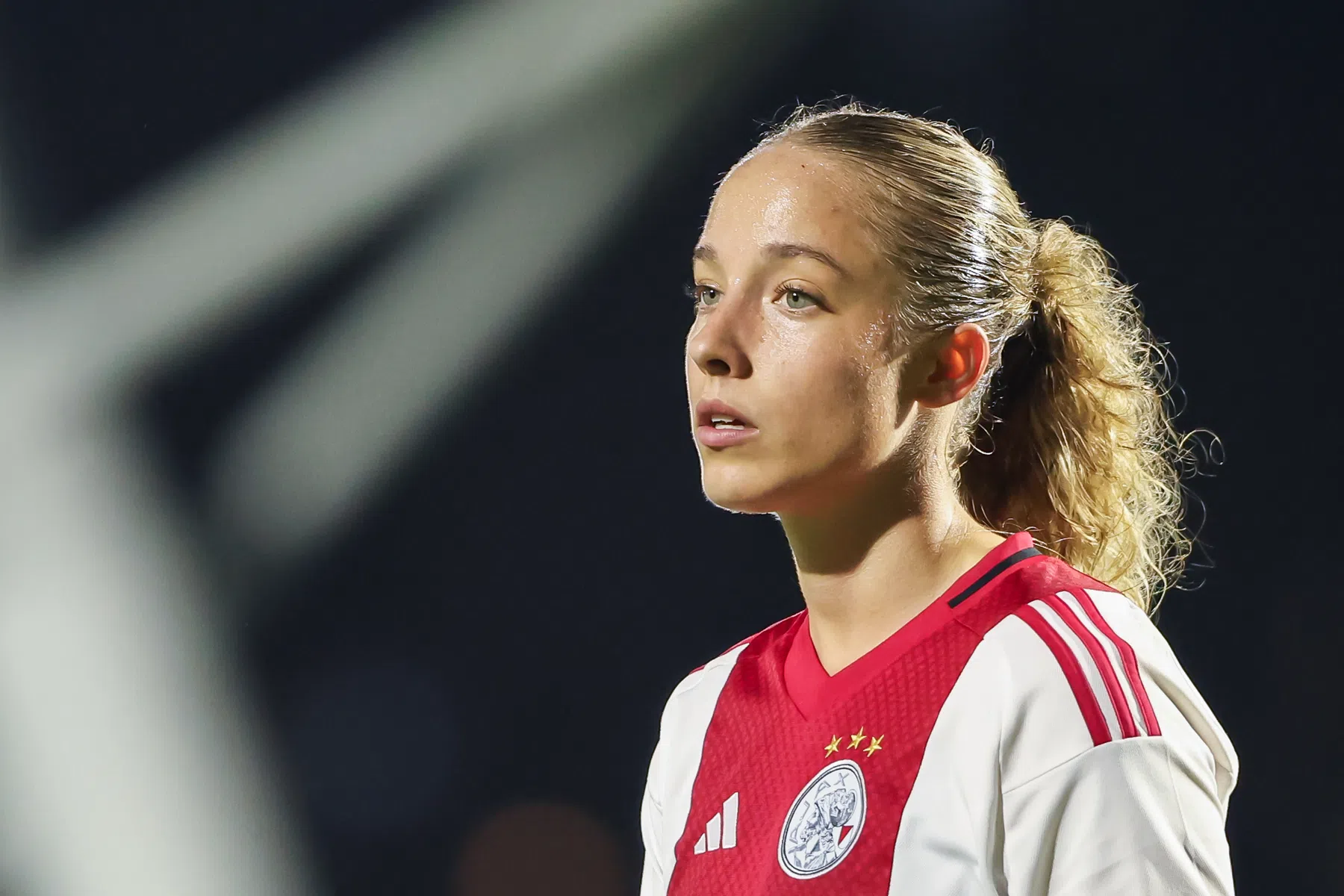 Ajax bereikt overtuigend volgende ronde van gloednieuwe Europa Cup
