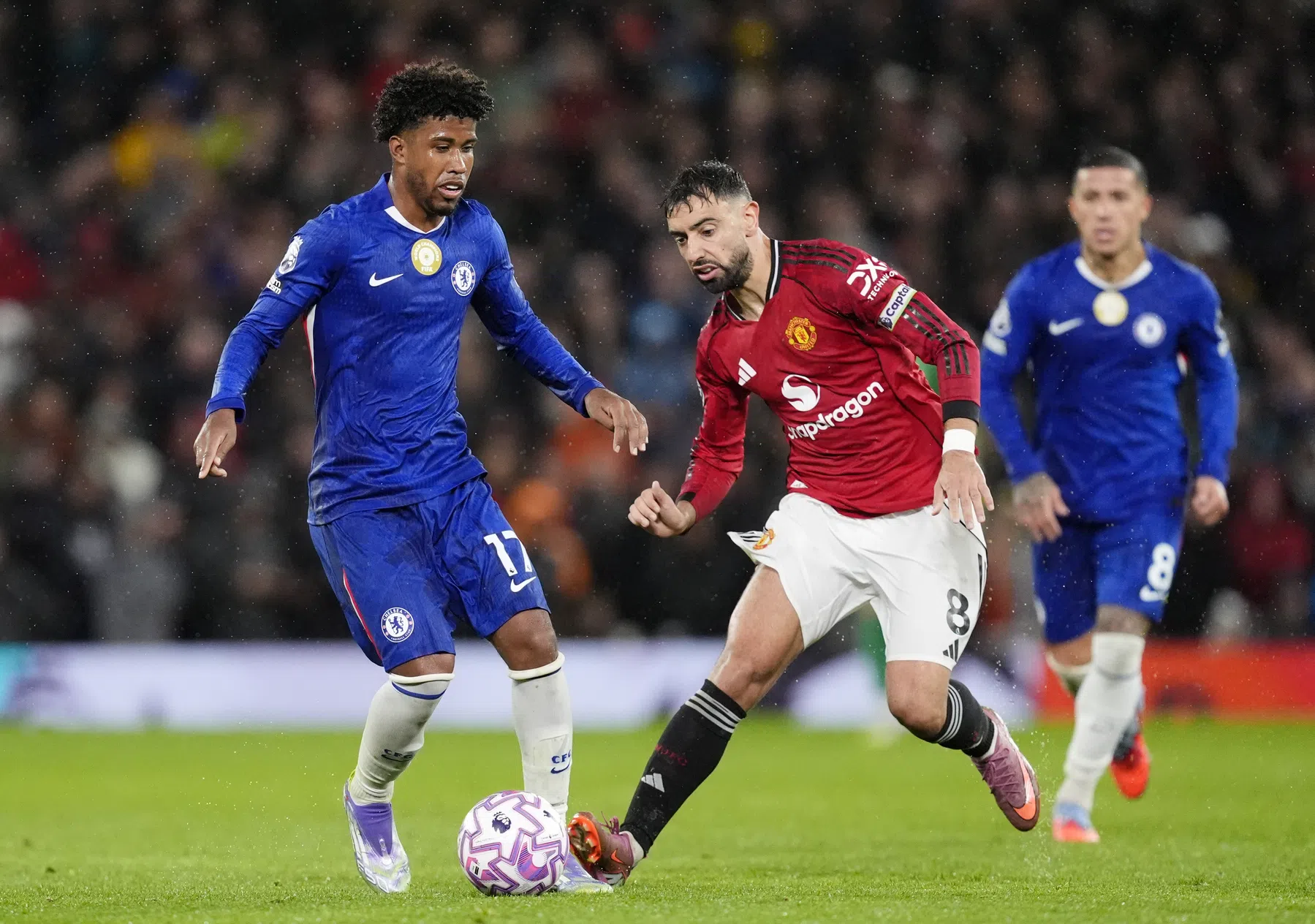 Bruno Fernandes vol trots na honderdste United-goal: 'Was er niet mee bezig'