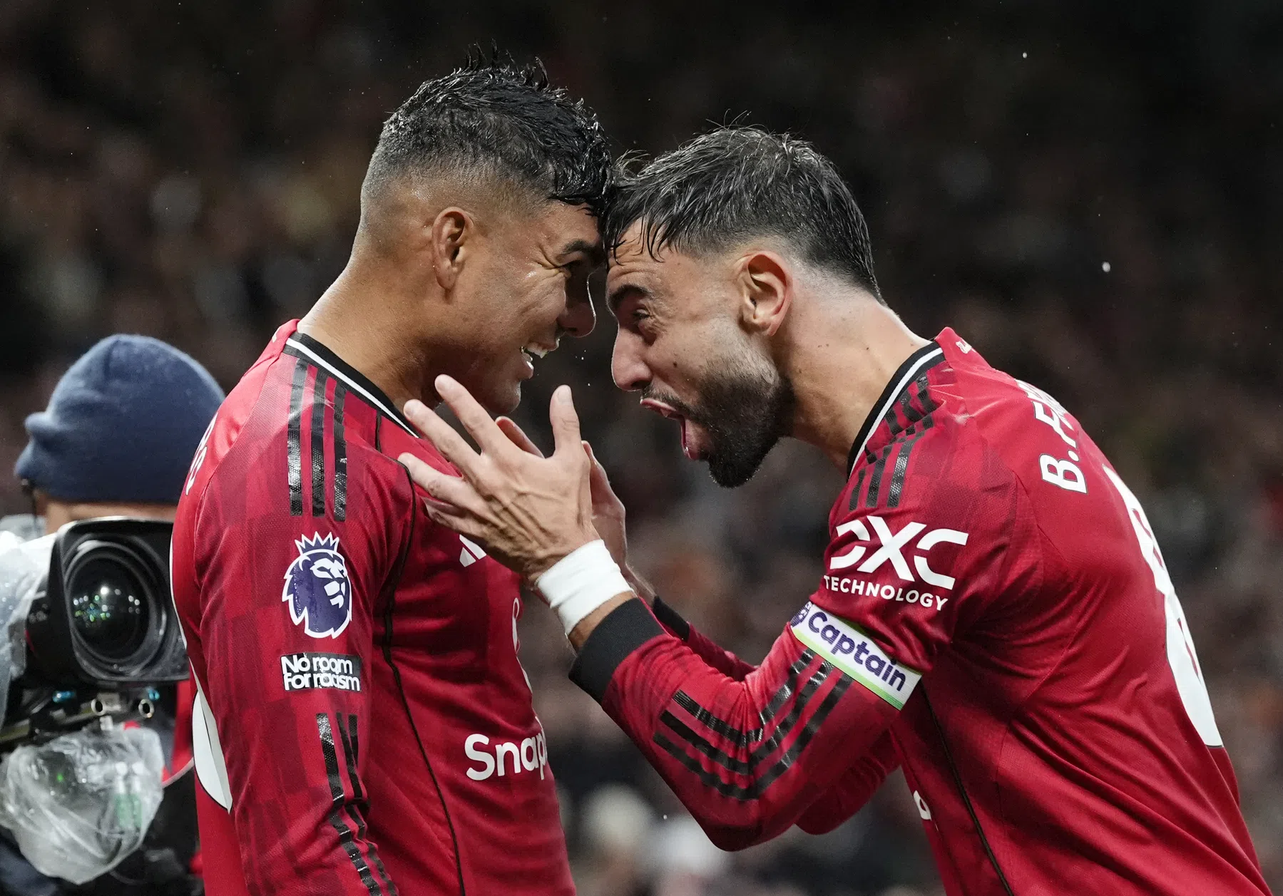 Spectaculaire eerste helft genoeg voor belangrijke zege Man Utd op Chelsea