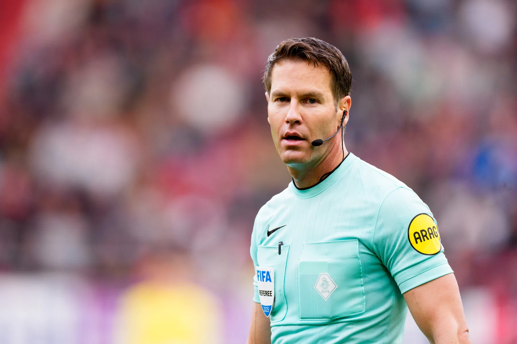 Van Persie: 'Makkelie besefte niet dat het zijn tweede gele kaart was'