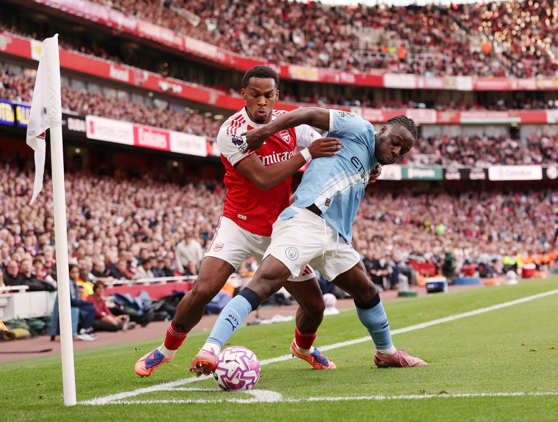 Reijnders-assist niet voldoende voor zege: Arsenal pakt punt op prachtige wijze