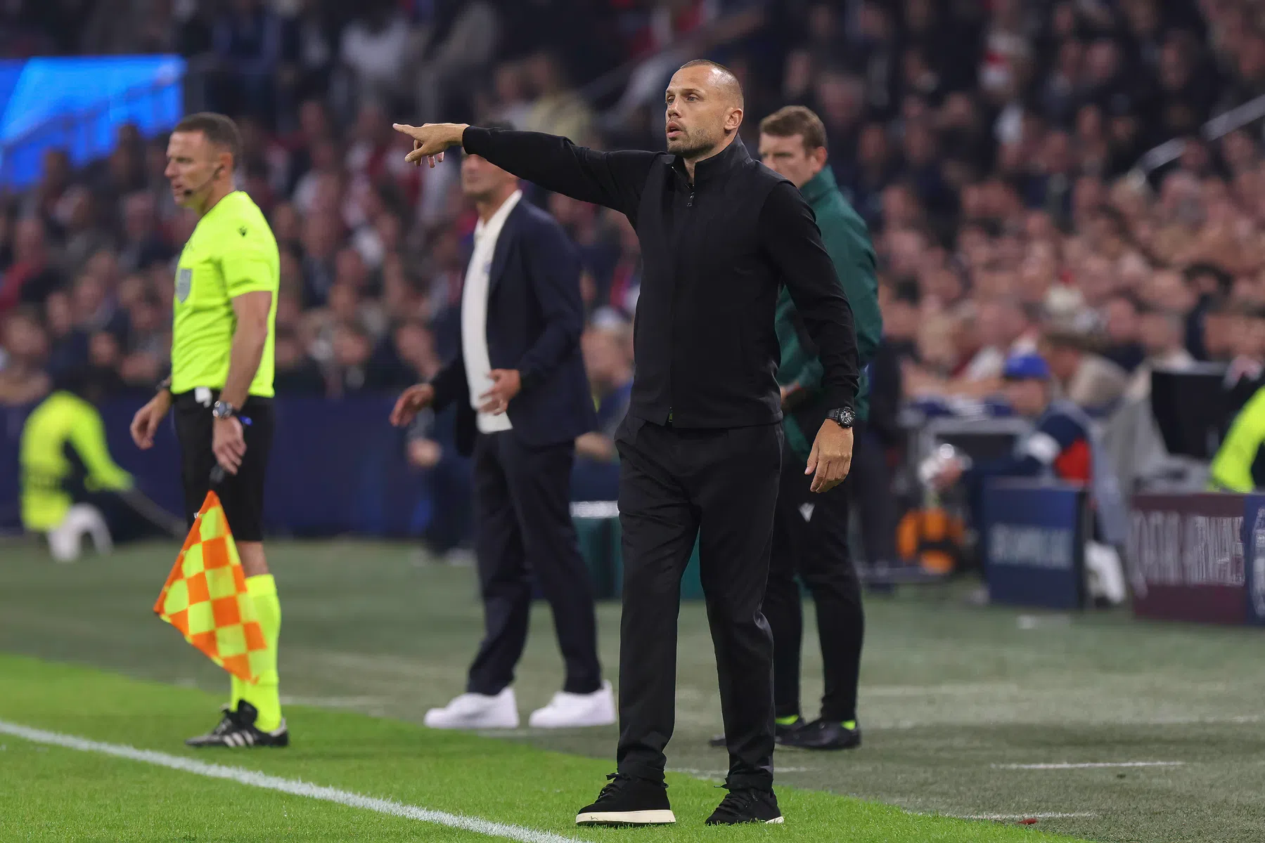Dit is de opstelling van Ajax voor de topper tegen PSV