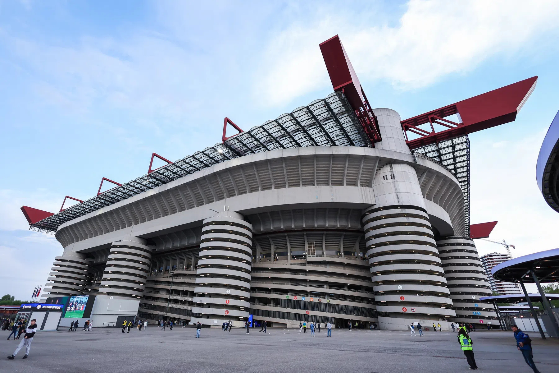 'Het zou verschrikkelijk zijn als Inter en AC Milan de stad moeten verlaten'