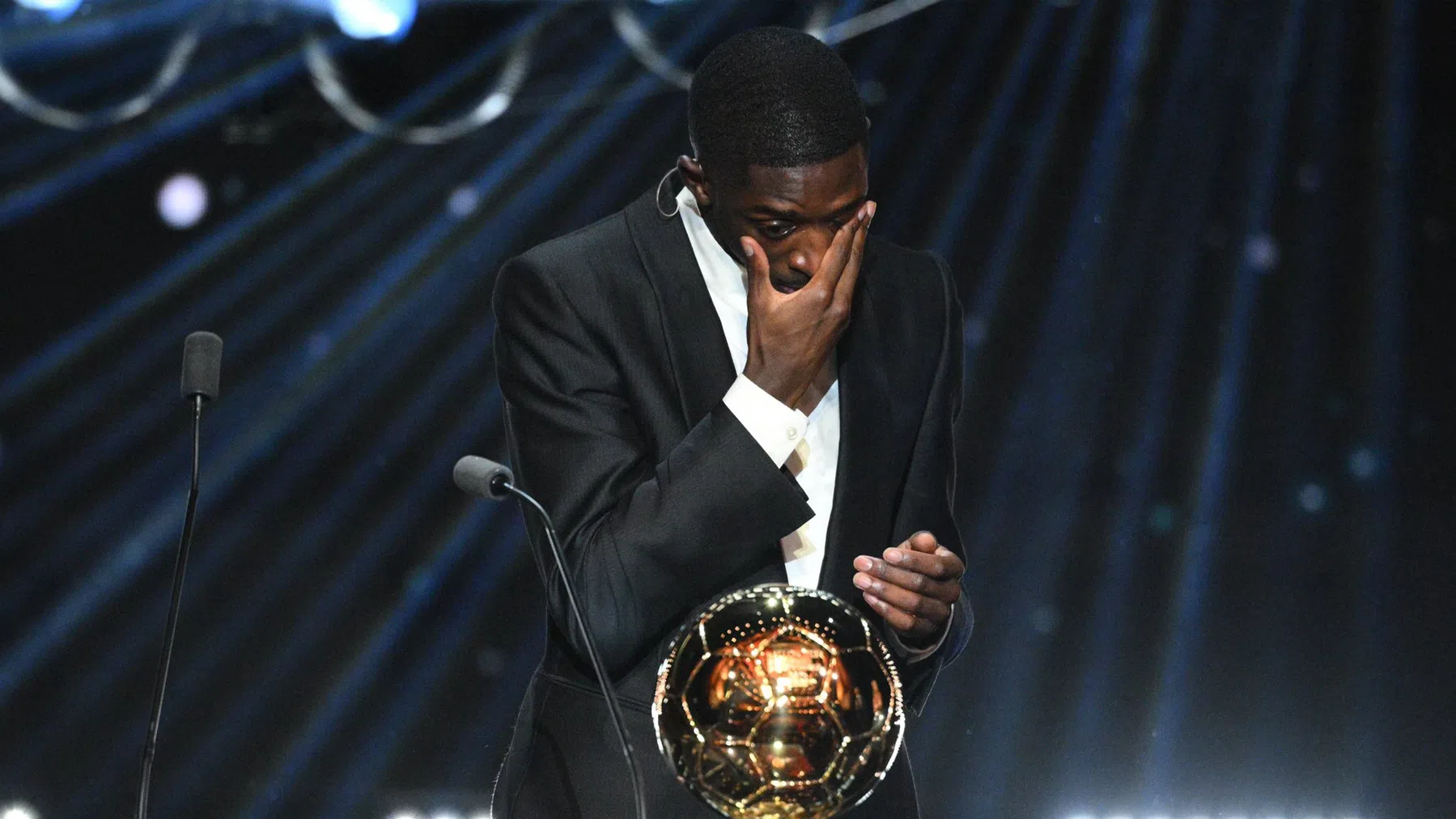 Dembele in tranen bij Ballon d'Or-toespraak