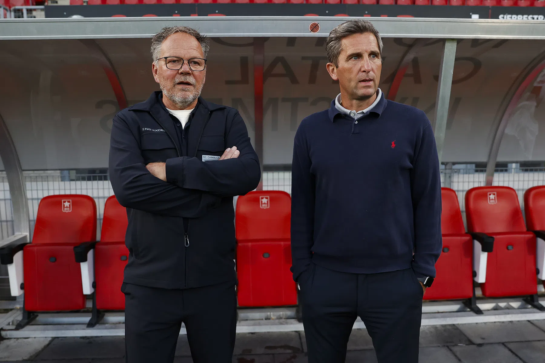 MVV zet trainer op straat