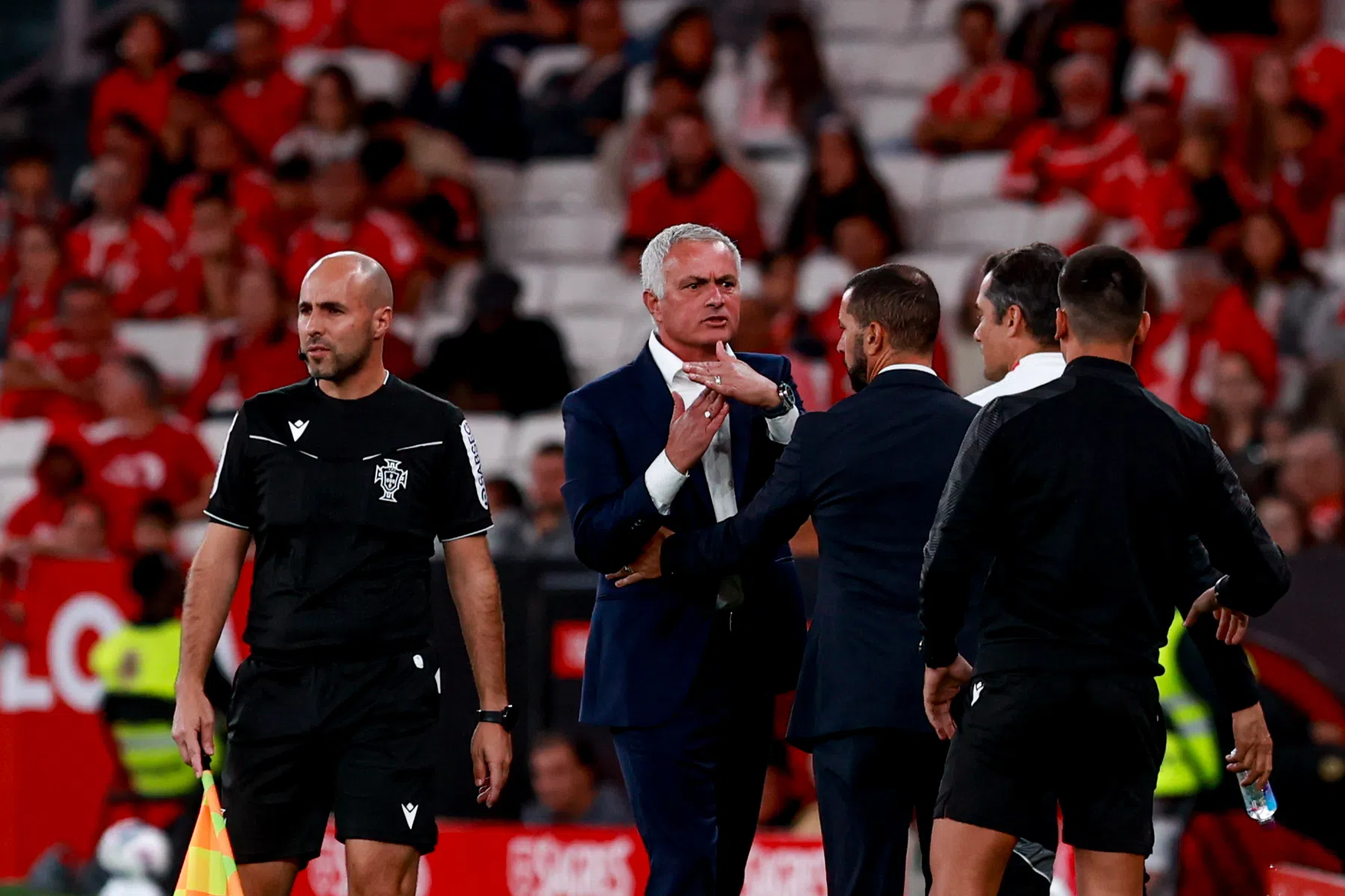 Portugese media zien 'huwelijksreis' vroegtijdig eindigen voor Mourinho
