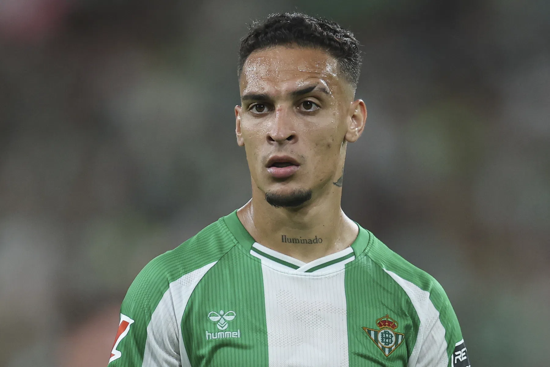 Antony redt Betis in Europa League ondanks gebrek aan fitheid: 'Ik ben moe'