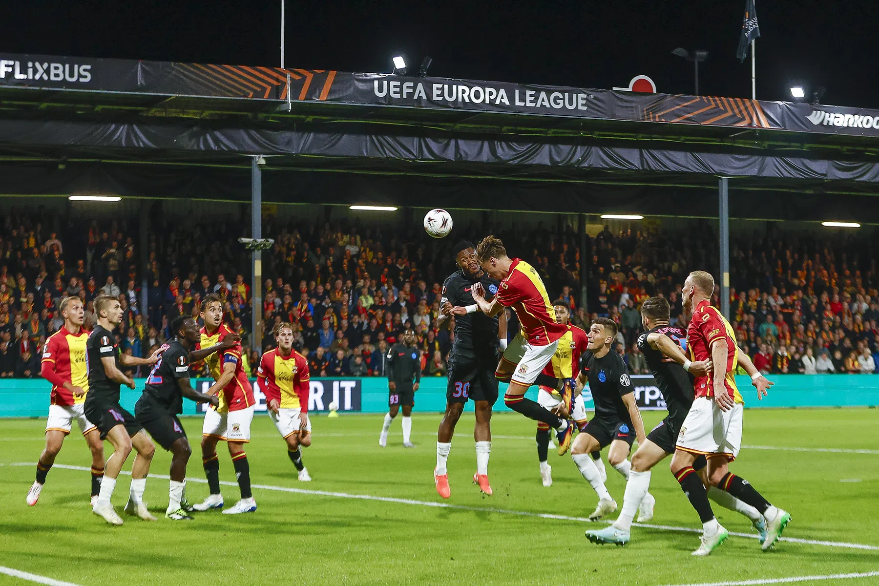 Speler van Go Ahead-tegenstander FCSB miste wedstrijd door spoedoperatie