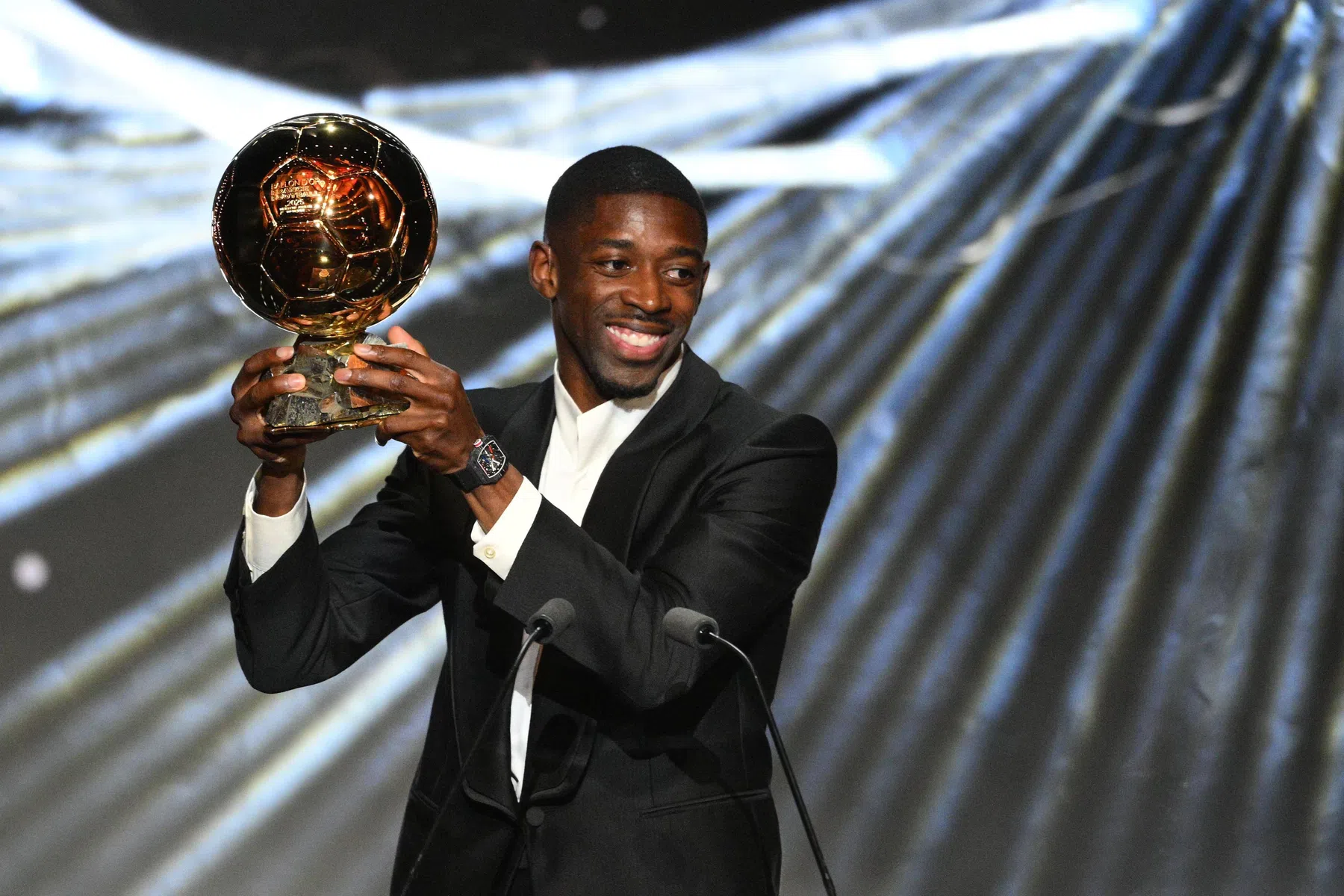 Bosz verrast door Ballon d'Or-winnaar Dembélé: 'Dit had ik niet verwacht'