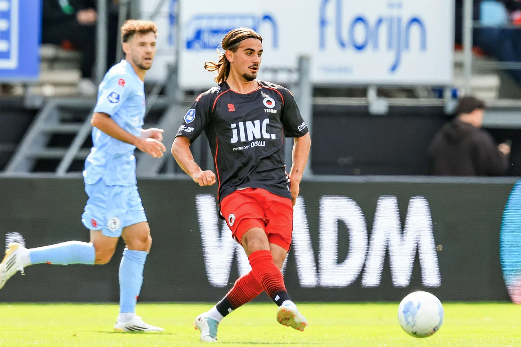Van vluchteling tot Eredivisie-speler