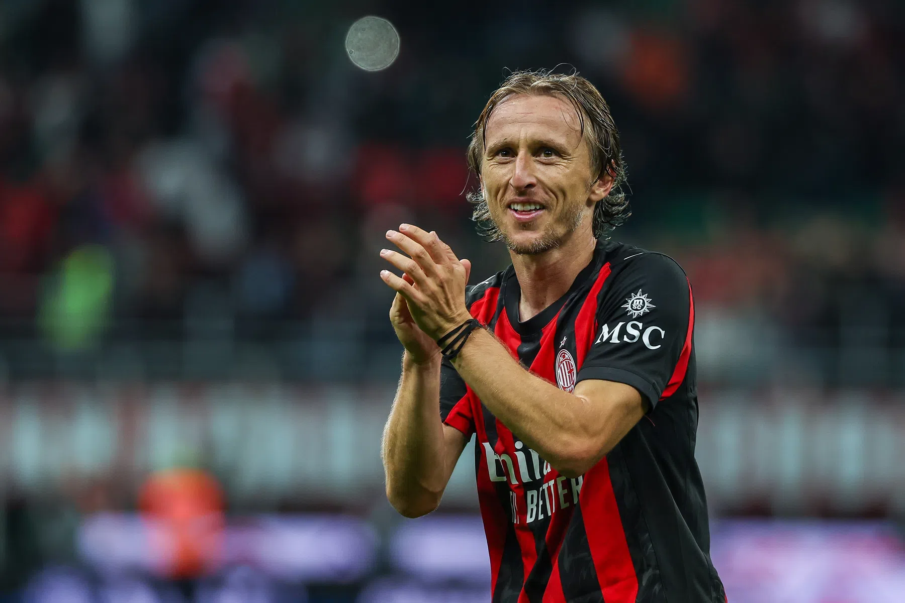 'Intelligente' Modric gooit op zijn veertigste nog hoge ogen bij AC Milan