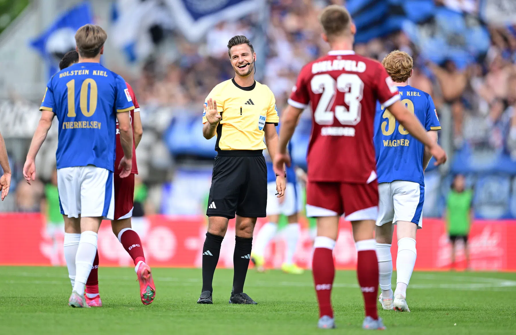 Met deze arbiters krijgen de Nederlandse clubs deze week te maken in Europa