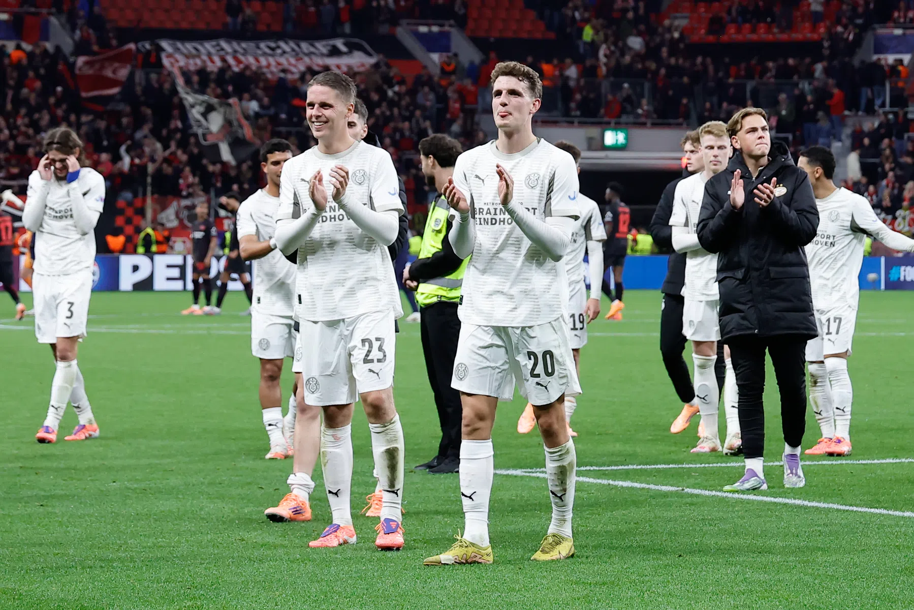 Joey Veerman was duidelijk na de 1-1 van PSV tegen Bayer Leverkusen